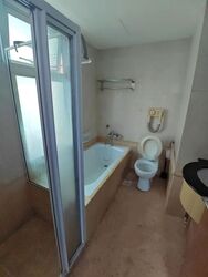 Queens (D3), Condominium #626046361